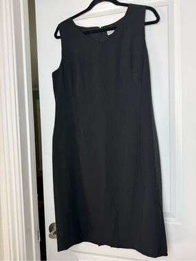 NWT Classic Black Sleeveless Sheath Dress - Women